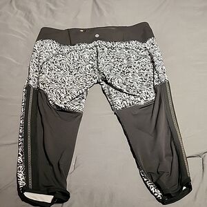 Lululemon Black and White Patterned Leggings